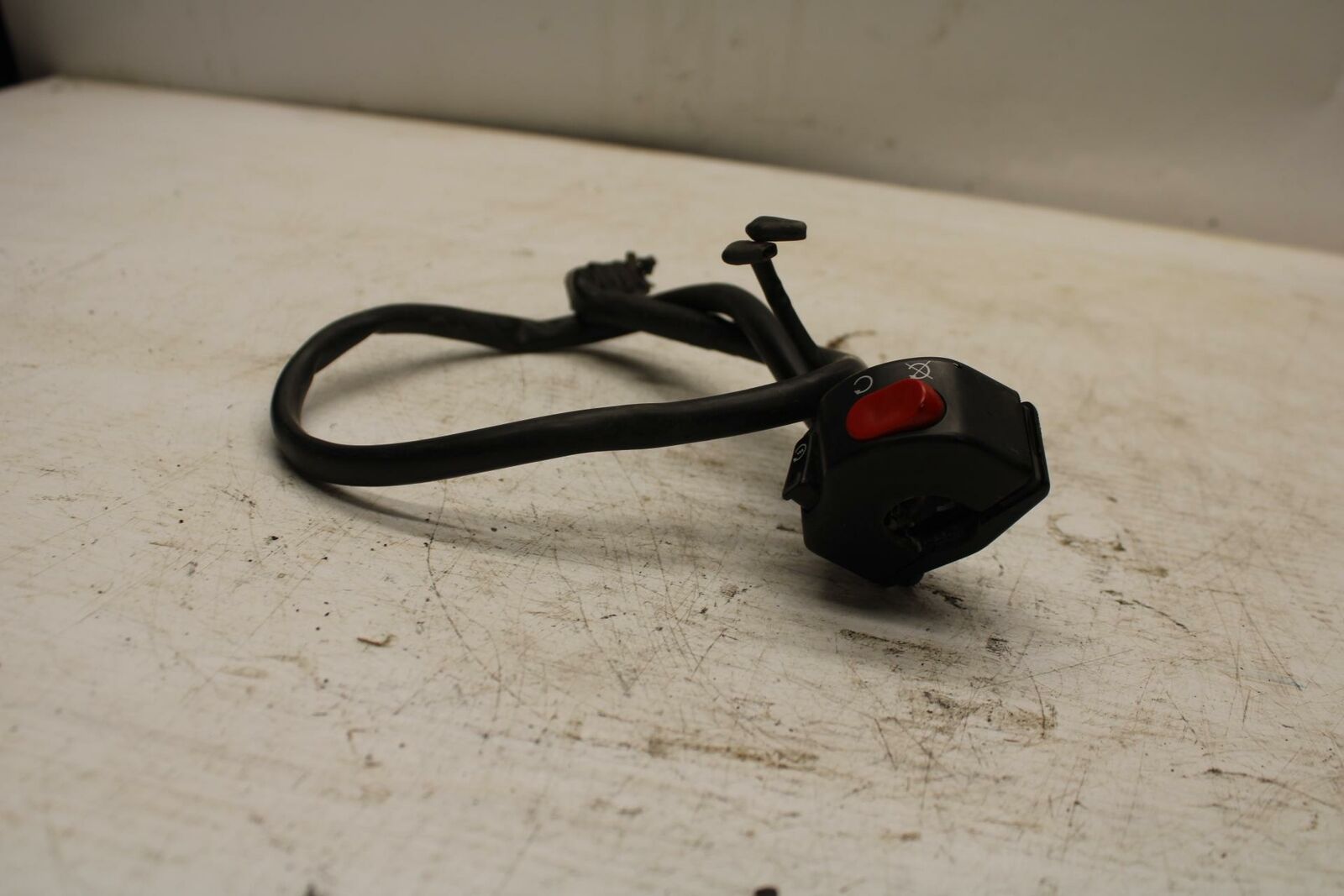 07-16 TRIUMPH STREET TRIPLE RIGHT CLIP ON HANDLE KILL OFF START SWITCH BB361