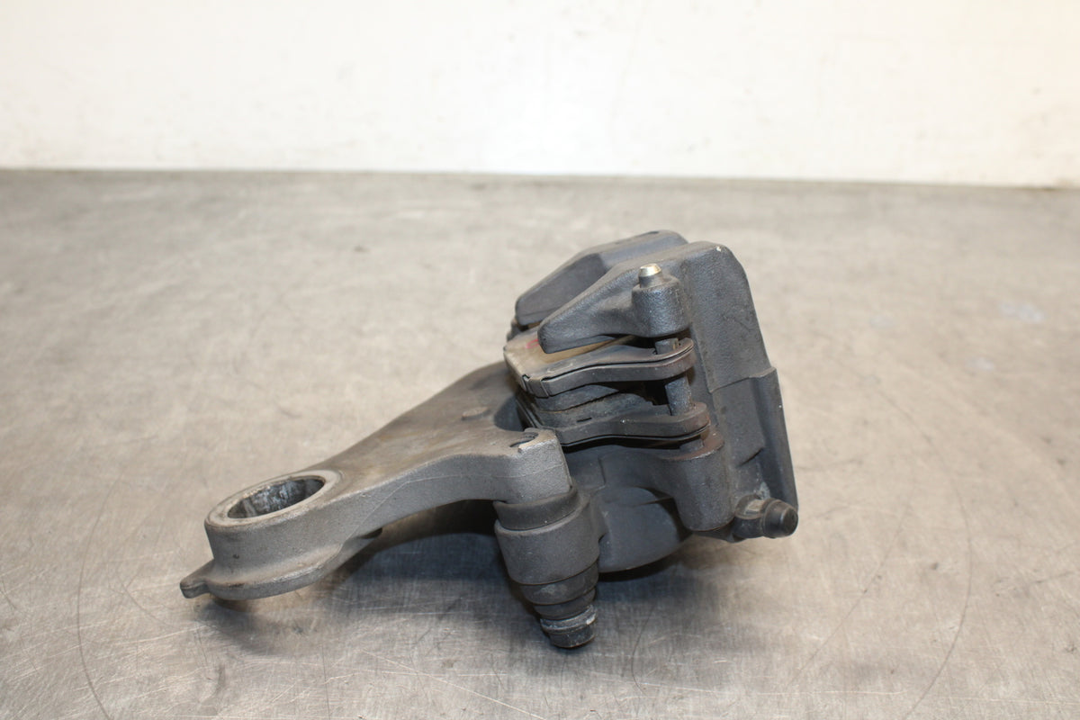 04-05 YAMAHA YZF R1 REAR BACK BRAKE CALIPER W MOUNT BRACKET BB131