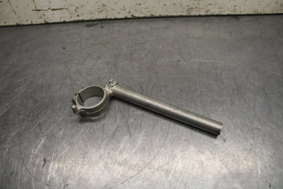 06-07 SUZUKI GSXR750 RIGHT CLIP ON HANDLEBAR BB110