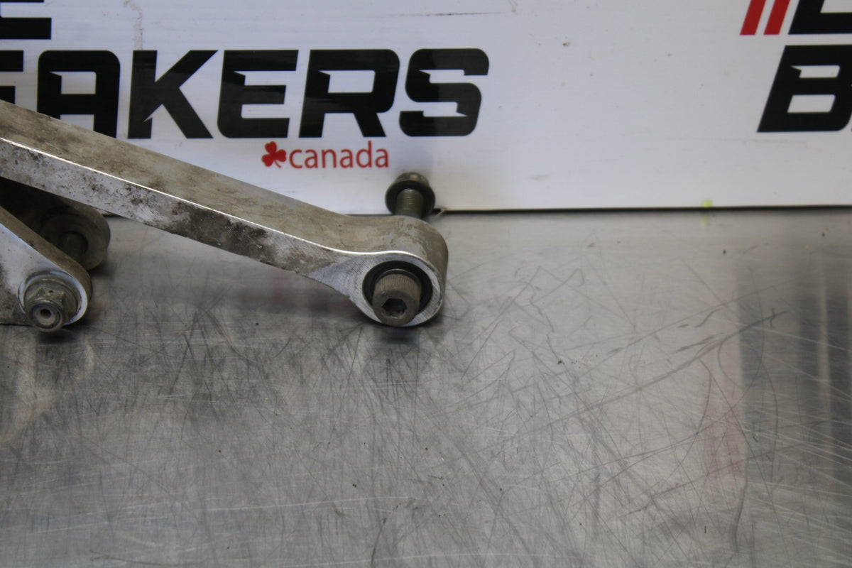 04-05 YAMAHA YZF R1 REAR DOGBONE SHOCK LINKAGE LINK BB173