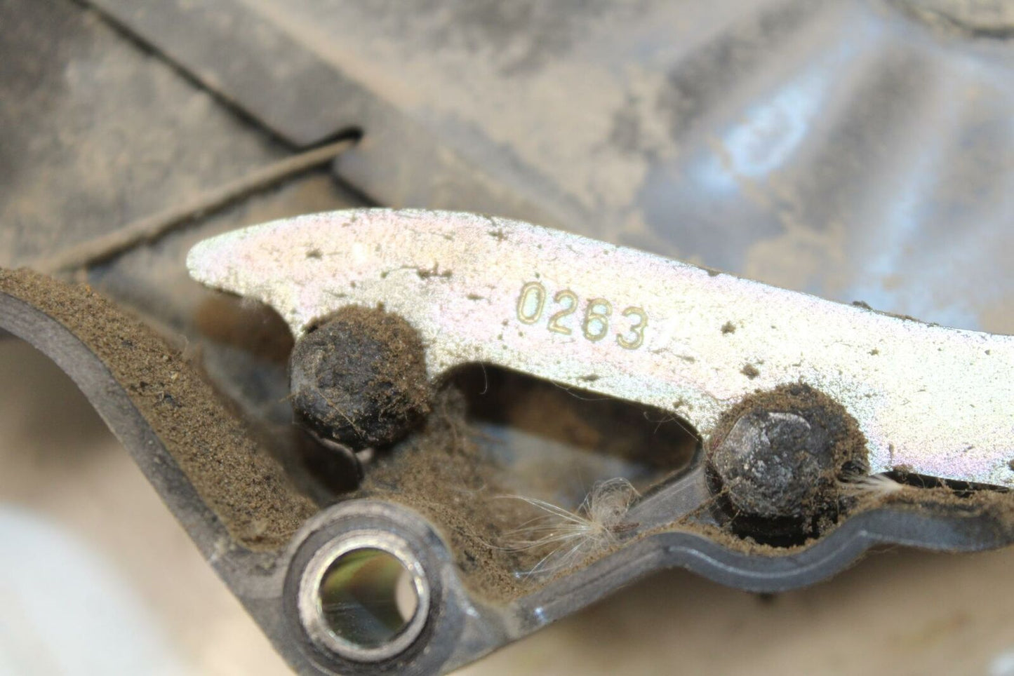 19-20 KAWASAKI NINJA ZX6R ENGINE SPROCKET COVER BB407