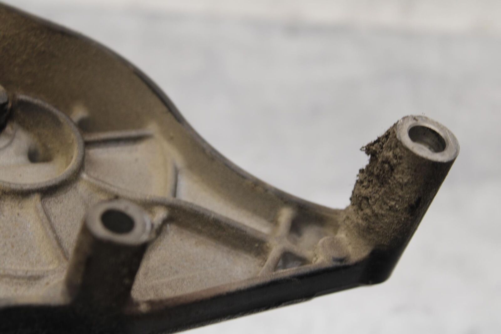 2015 Suzuki GSXR750 ENGINE SPROCKET COVER BB595