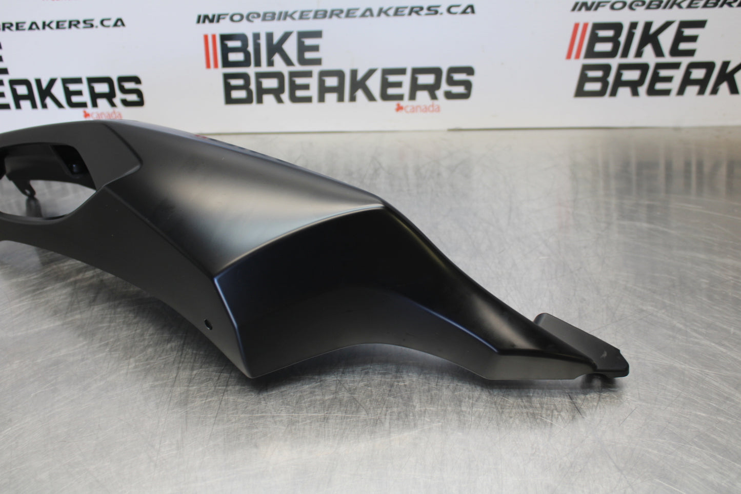 23-24 KAWASAKI NINJA ZX14R RIGHT REAR BACK TAIL FAIRING COWL SHROUD BB169