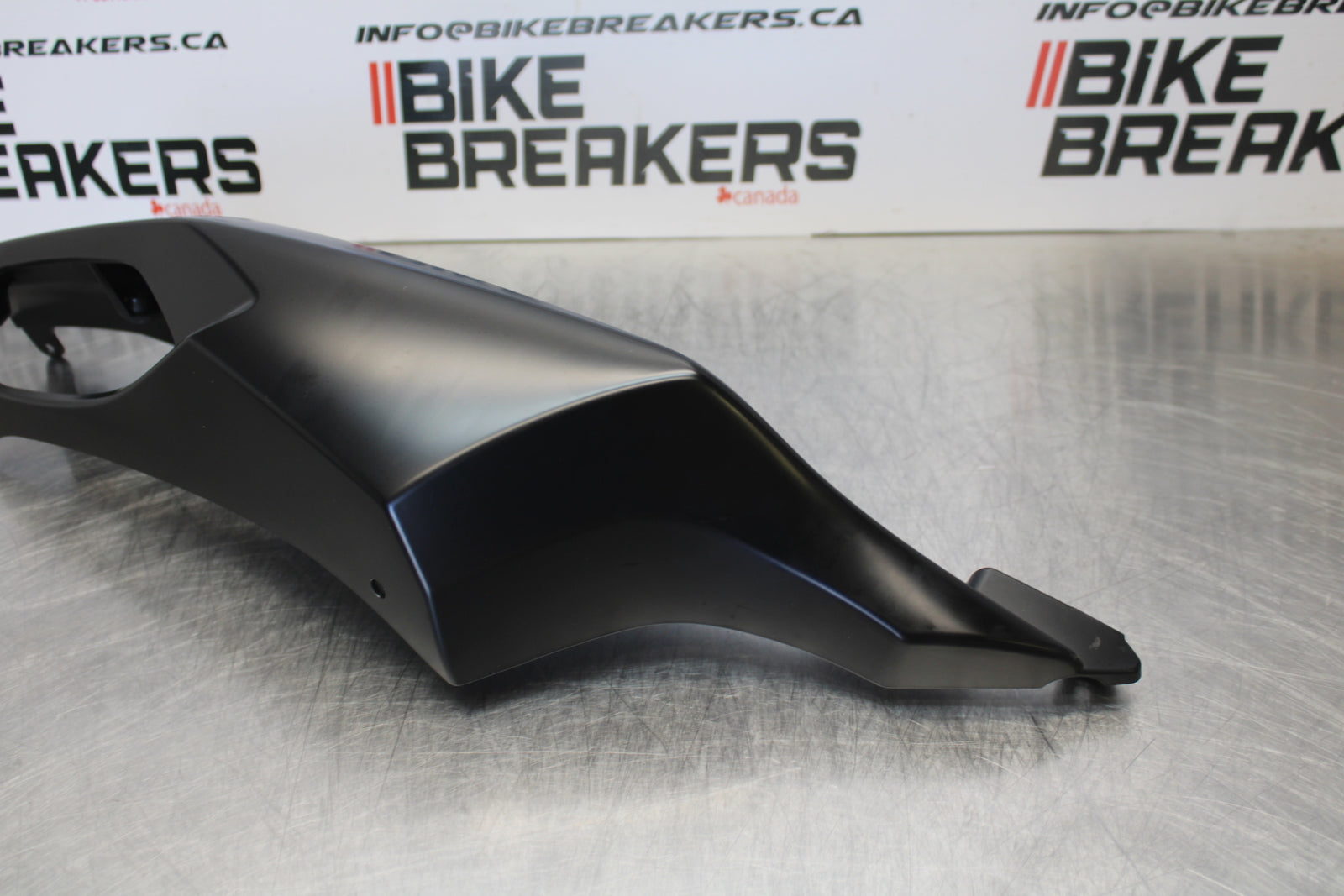 23-24 KAWASAKI NINJA ZX14R RIGHT REAR BACK TAIL FAIRING COWL SHROUD BB169