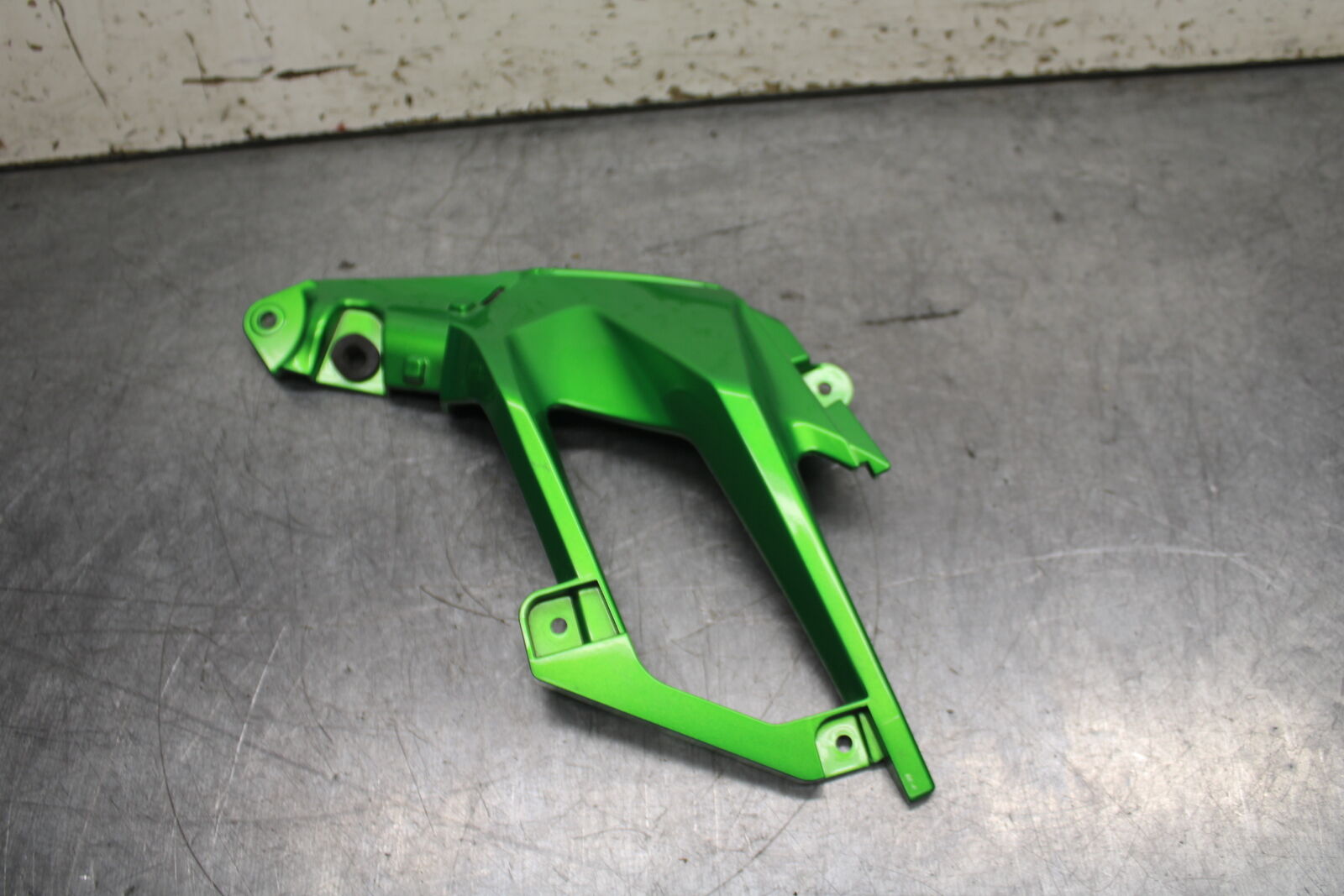 18-23 KAWASAKI NINJA 400 EX400 ABS RIGHT MID UPPER SIDE FAIRING COWL BB747