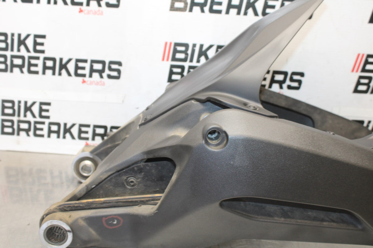 16 DUCATI 959 PANIGALE REAR SWINGARM BACK SUSPENSION SWING ARM BB912