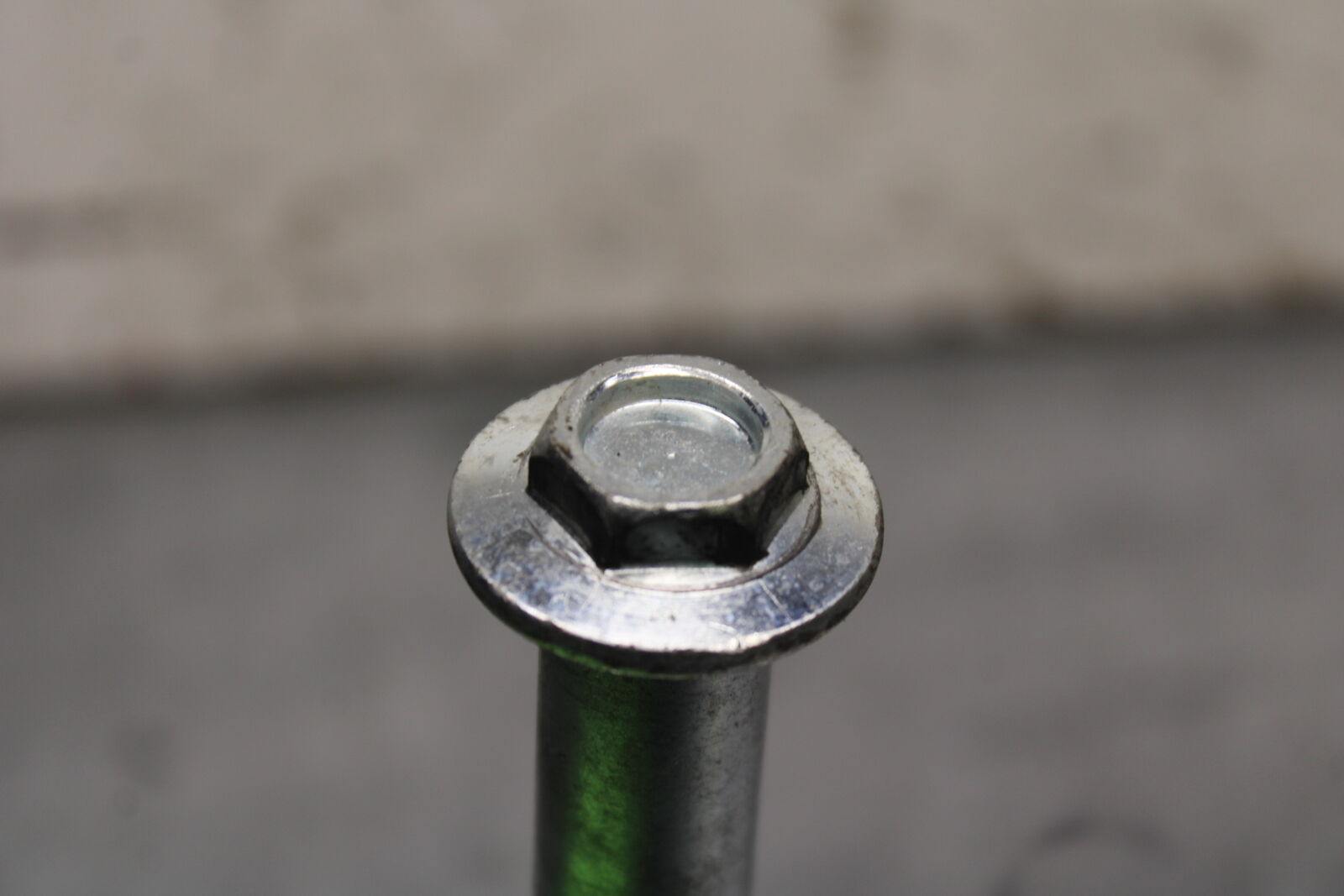 18-23 KAWASAKI NINJA 400 EX400 ABS FRONT WHEEL RIM AXLE PIVOT BOLT BB747