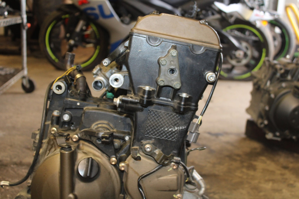 04-05 KAWASAKI NINJA ZX10R ENGINE MOTOR BB931