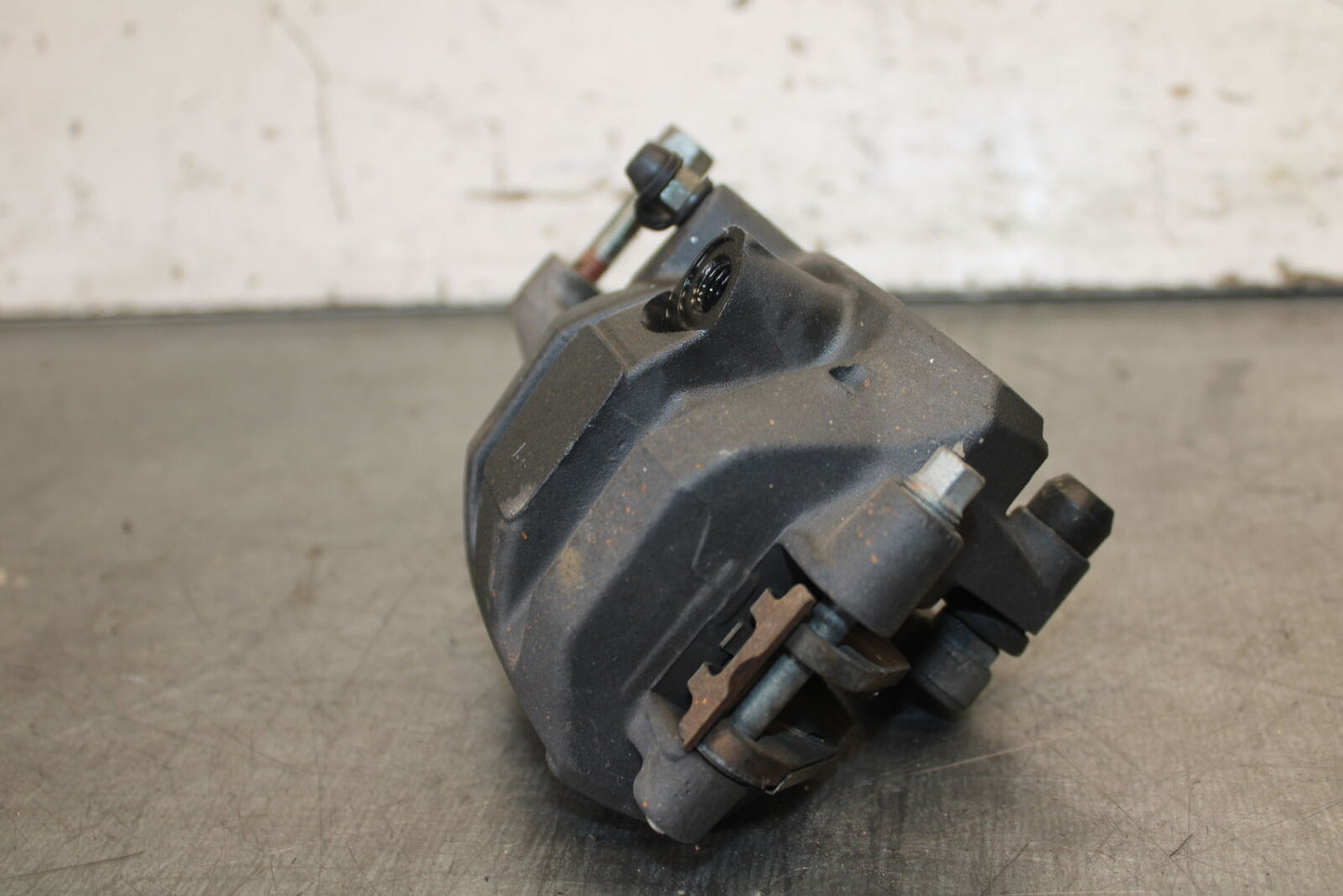 13-15 HONDA CBR500R RIGHT FRONT BRAKE CALIPER 45250-MGZ-J01 BB704