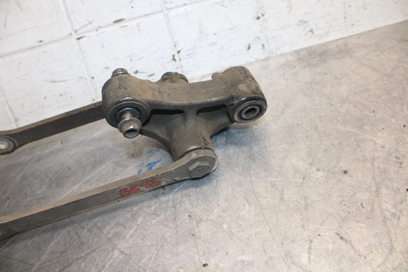 2004 Kawasaki Ninja ZX6RR ZX600M REAR DOGBONE SHOCK LINKAGE LINK BB43