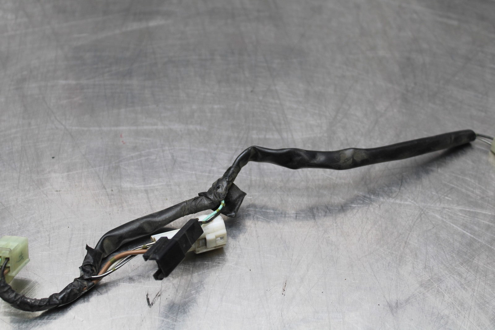 06-07 SUZUKI GSXR 600 TAIL LIGHT WIRING HARNESS MOTOR WIRE LOOM BB178