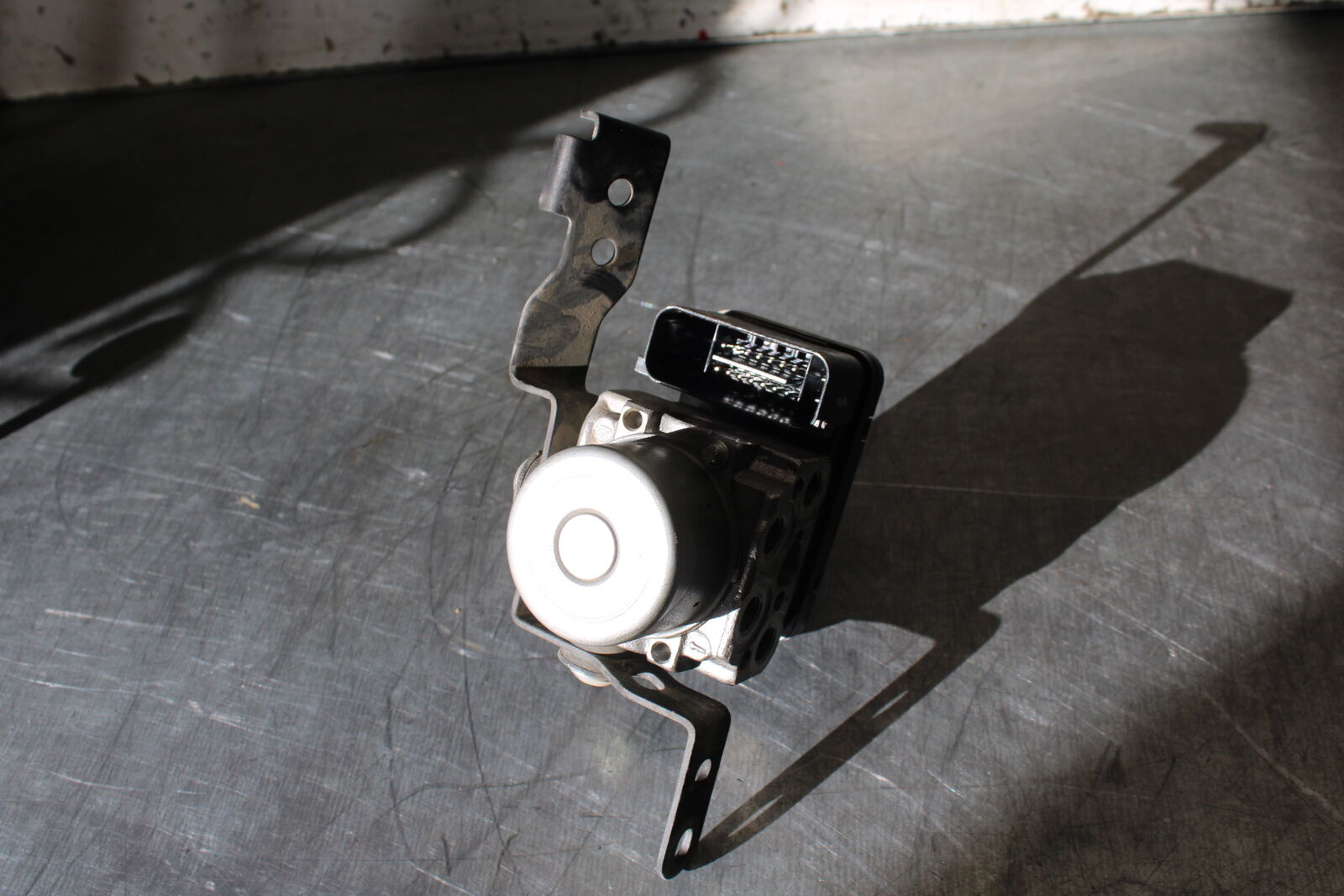 19-22 KAWASAKI Z400 ABS PUMP UNIT MODULE BB708