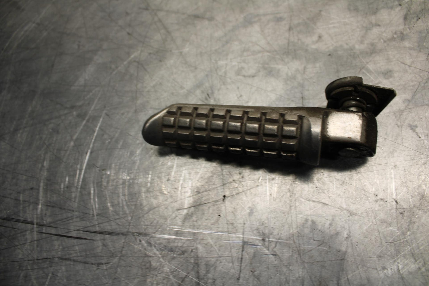 17 KAWASAKI VERSYS_X 300 REAR BACK PASSENGER PEG SET PAIR BB504