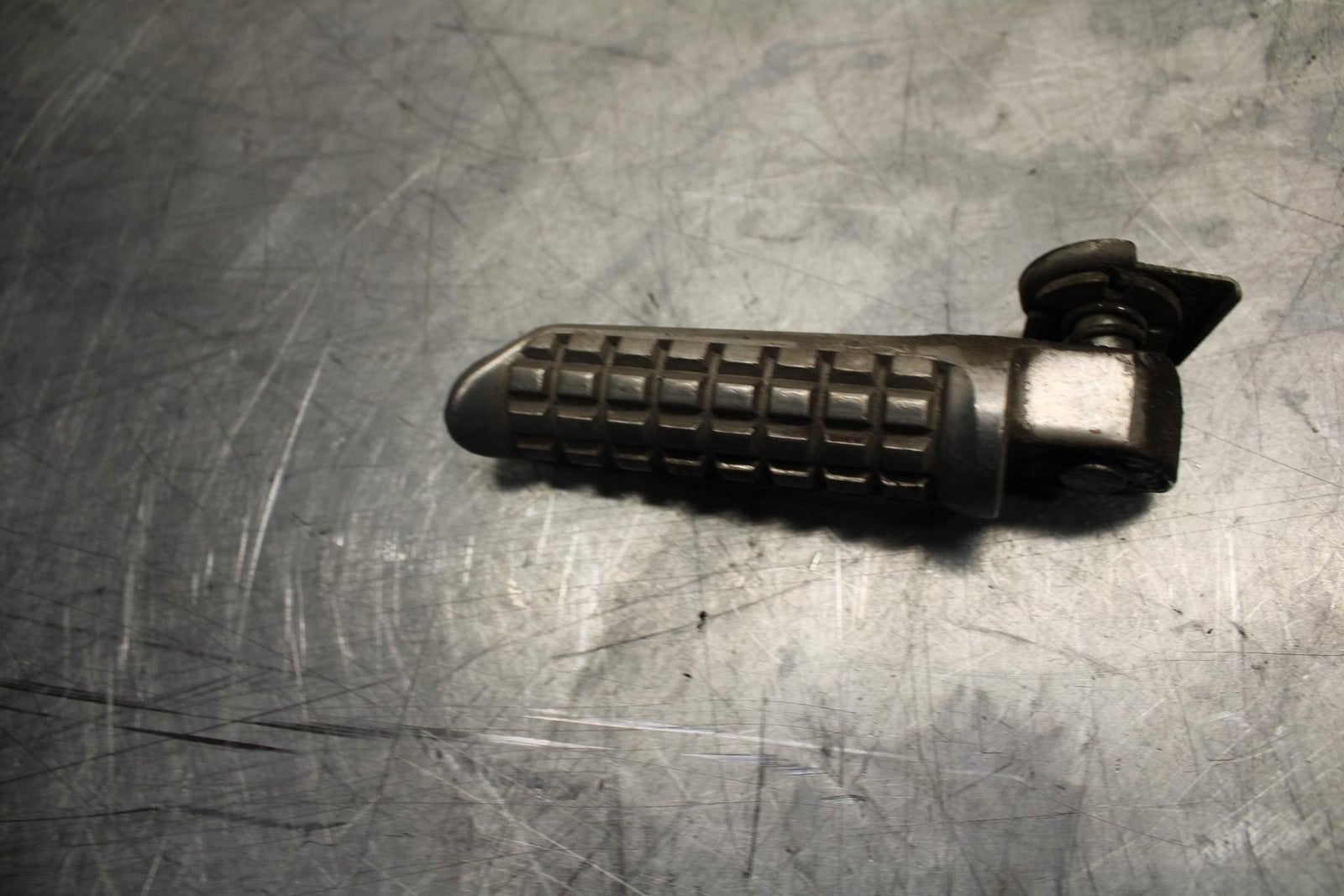 17 KAWASAKI VERSYS_X 300 REAR BACK PASSENGER PEG SET PAIR BB504