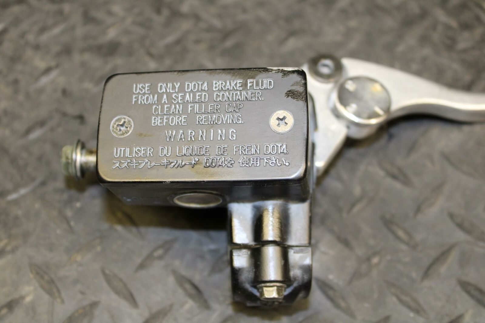 05-06 SUZUKI KATANA 750 GSX750F FRONT BRAKE MASTER CYLINDER w/ LEVER bb166