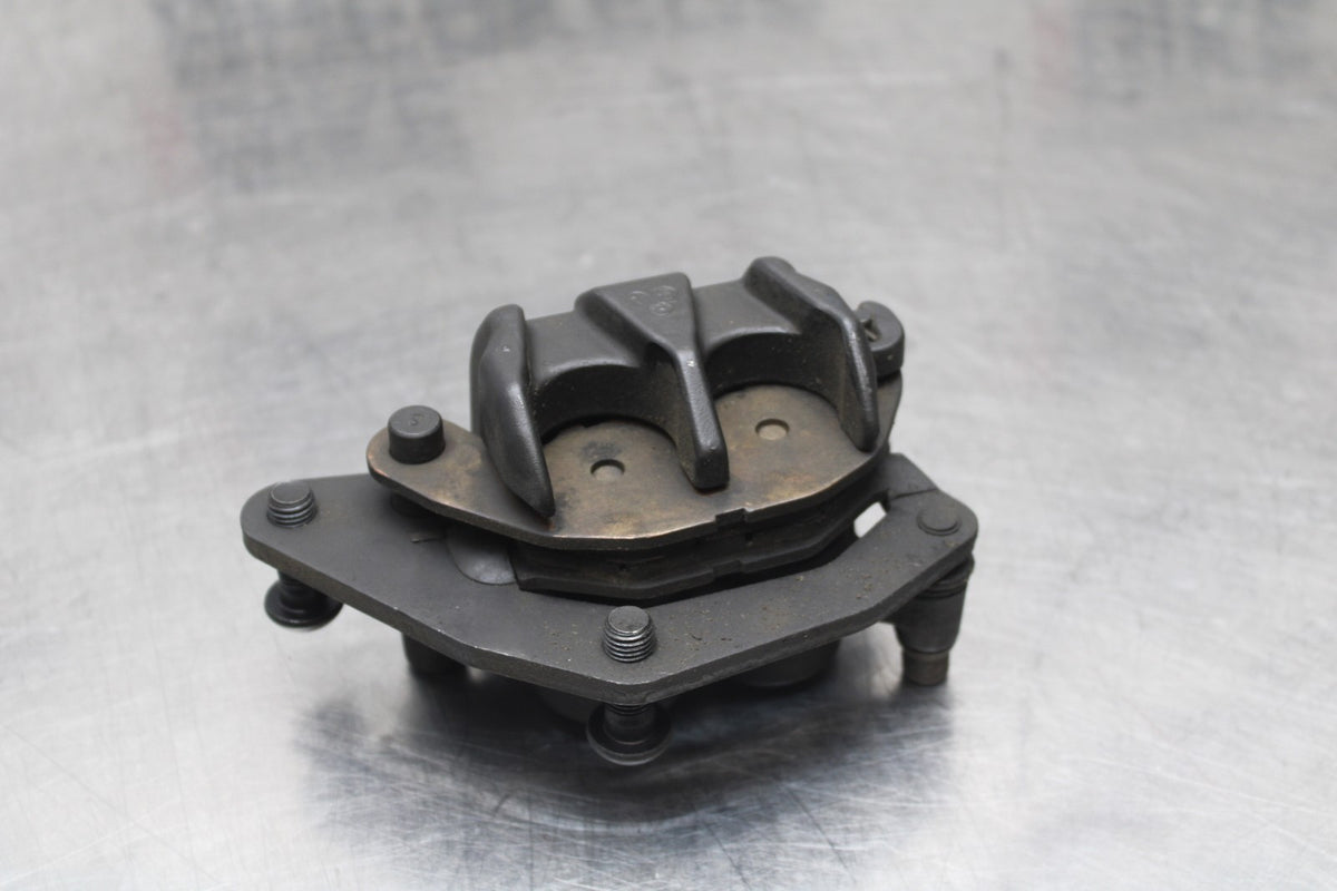 17-18 YAMAHA YZF R3 RIGHT FRONT BRAKE CALIPER BB813