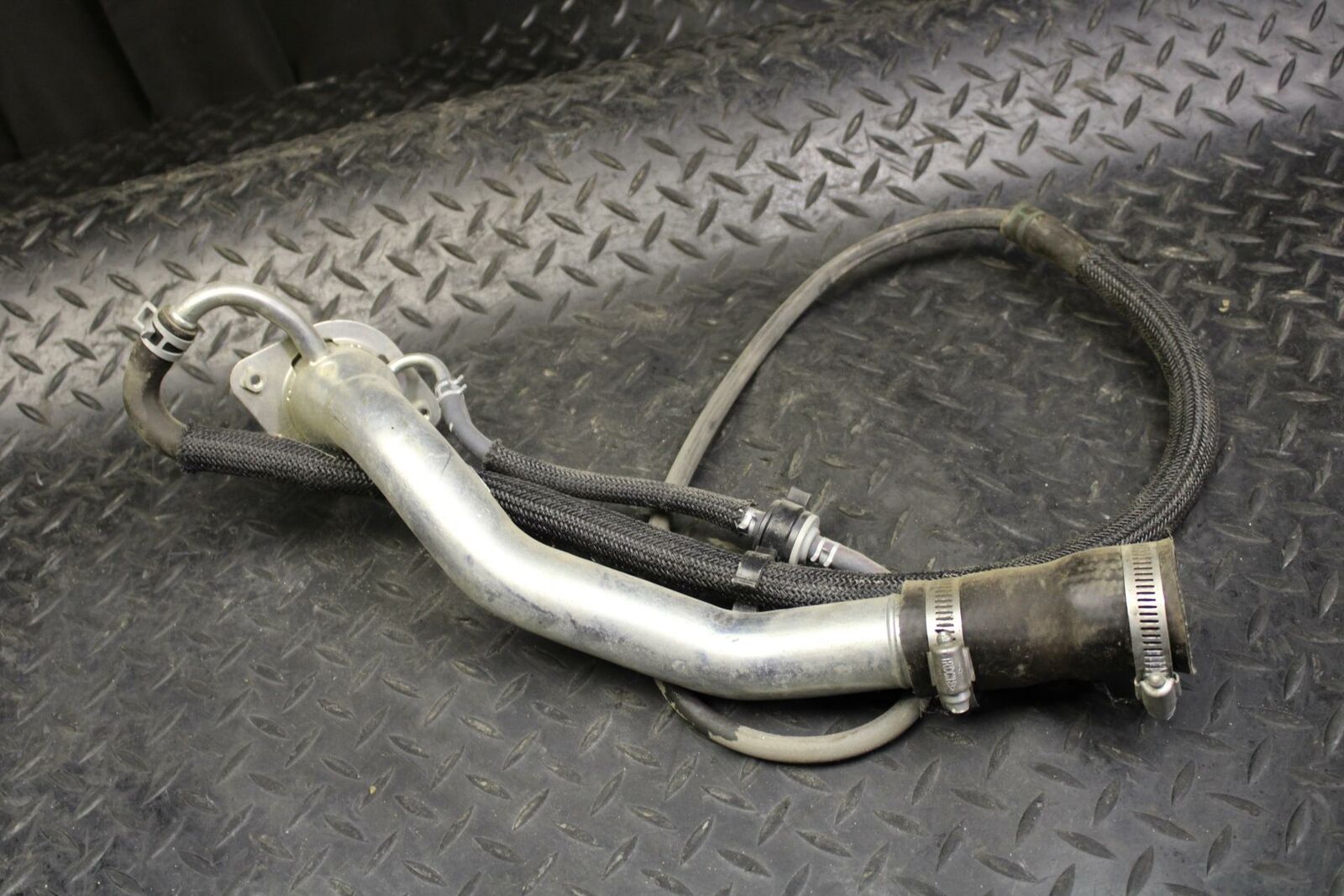 07 SUZUKI BURGMAN 650 FUEL TANK GAS TUBE FILLER  BB183