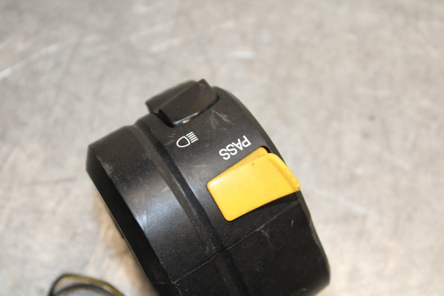 06-07 SUZUKI GSXR750 LEFT CLIP ON HANDLE HORN SIGNALS SWITCH SWITCHES BB670