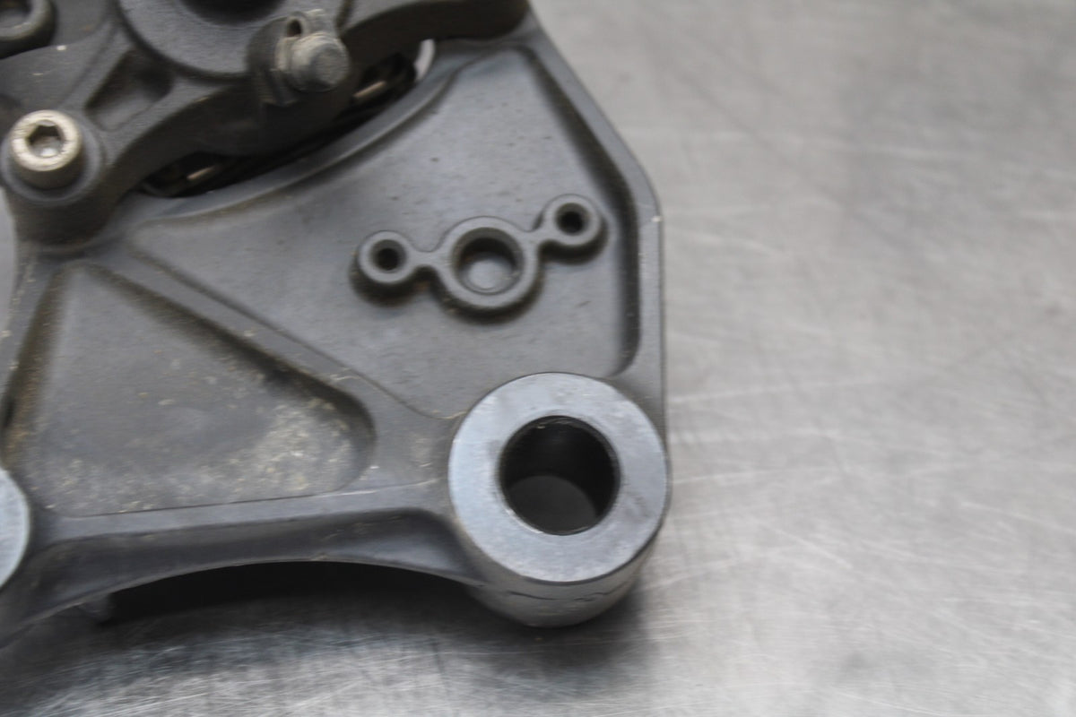 09 KAWASAKI CONCOURS 14 ZG1400B REAR BACK BRAKE CALIPER W MOUNT BRACKET BB875