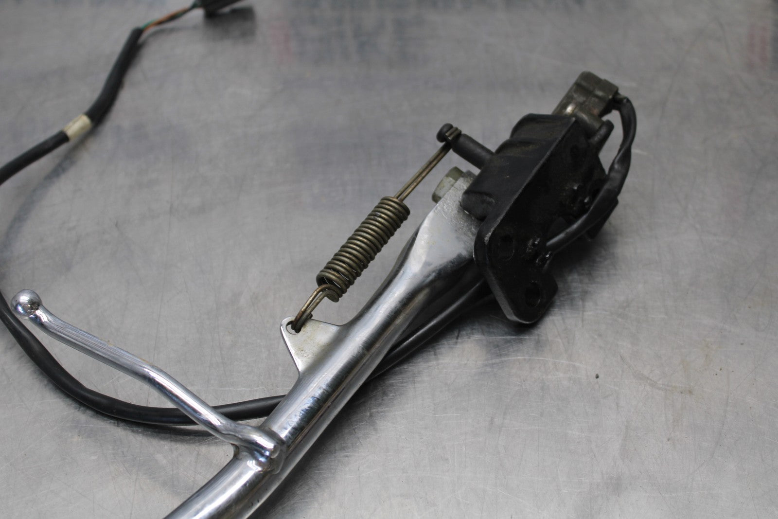 05 TRIUMPH ROCKET III KICKSTAND SIDE KICK STAND BB186