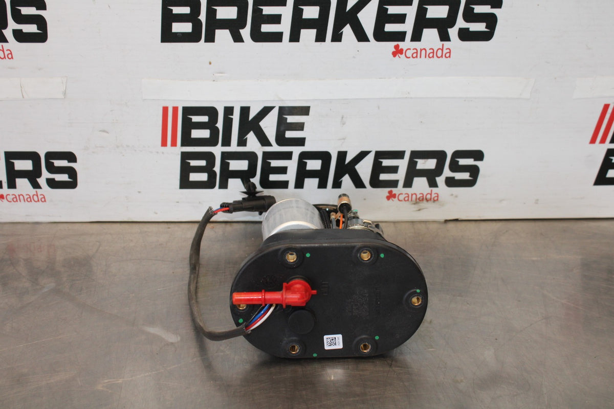 24 APRILIA TUONO V4 1100 FACTORY ABS FUEL PUMP GAS PETROL SENDER UNIT BB887