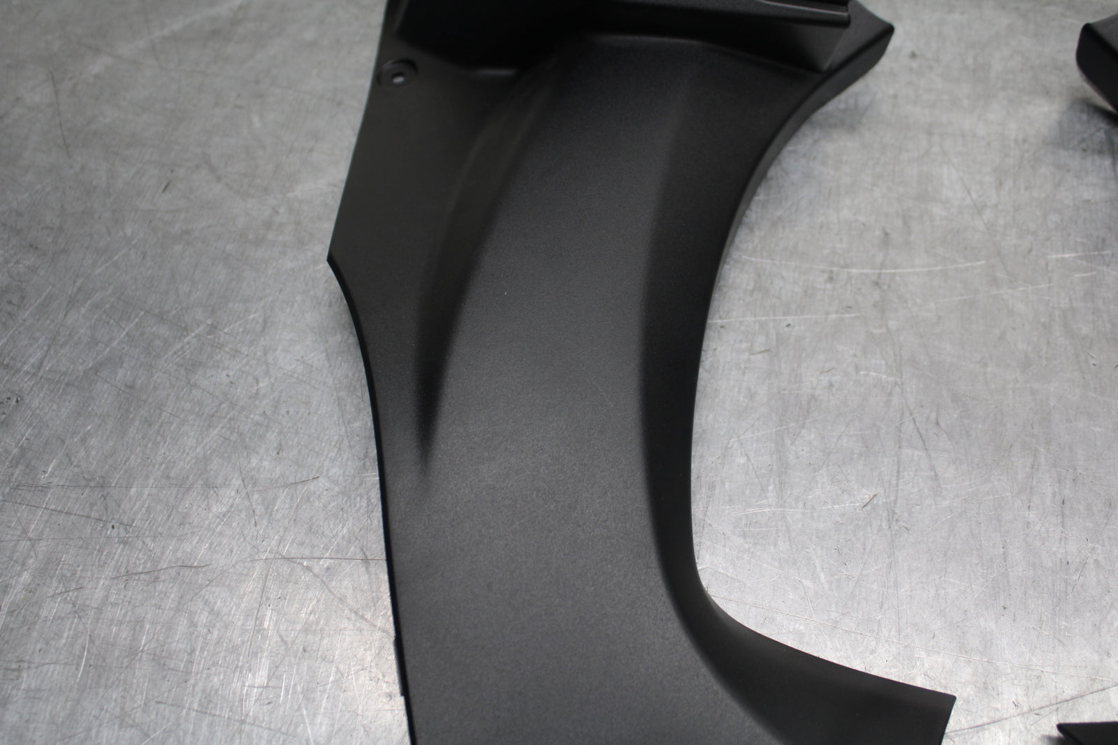 12-25 KAWASAKI NINJA ZX14R RIGHT LEFT FRONT DUCT COVERS PANELS COWLS BB757