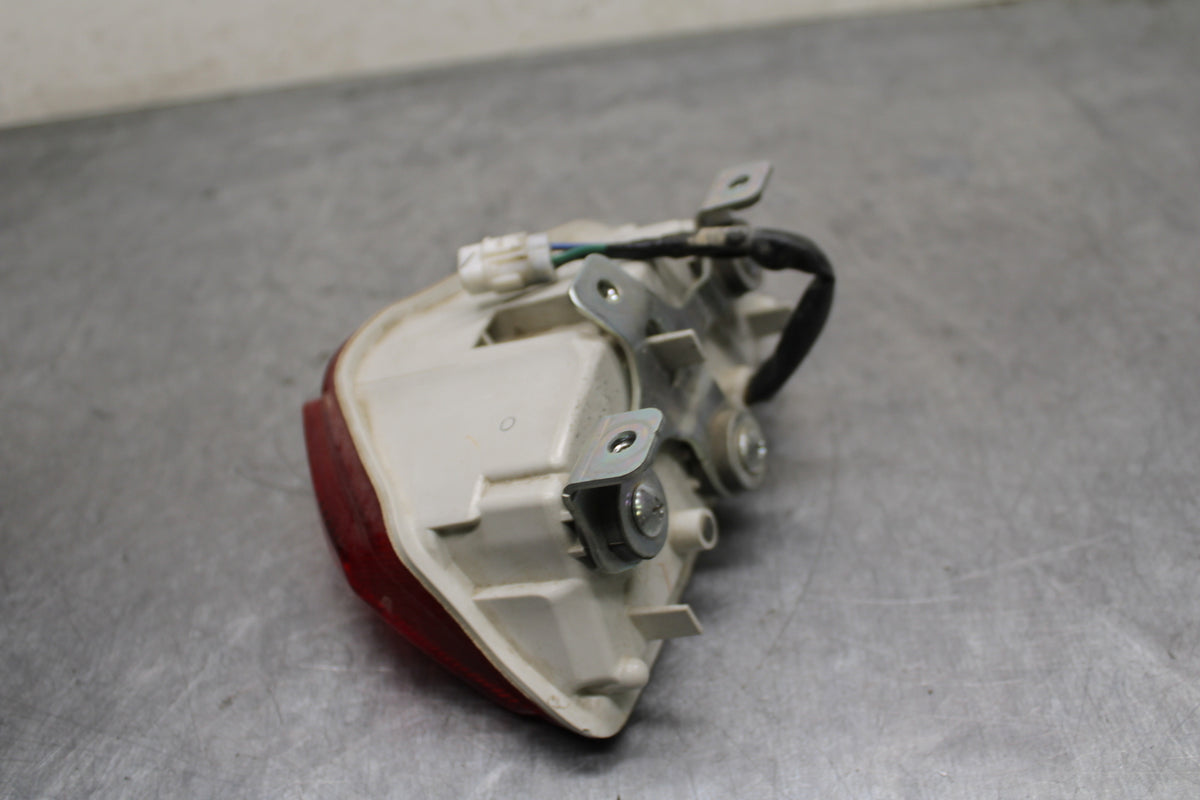 11-17 SUZUKI GSXR600 REAR TAIL TAILLIGHT BACK BRAKE LIGHT BB132