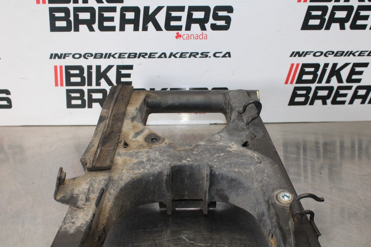 13-17 KAWASAKI NINJA 300 EX300 ABS REAR SWINGARM BACK SUSPENSION SWING ARM BB189