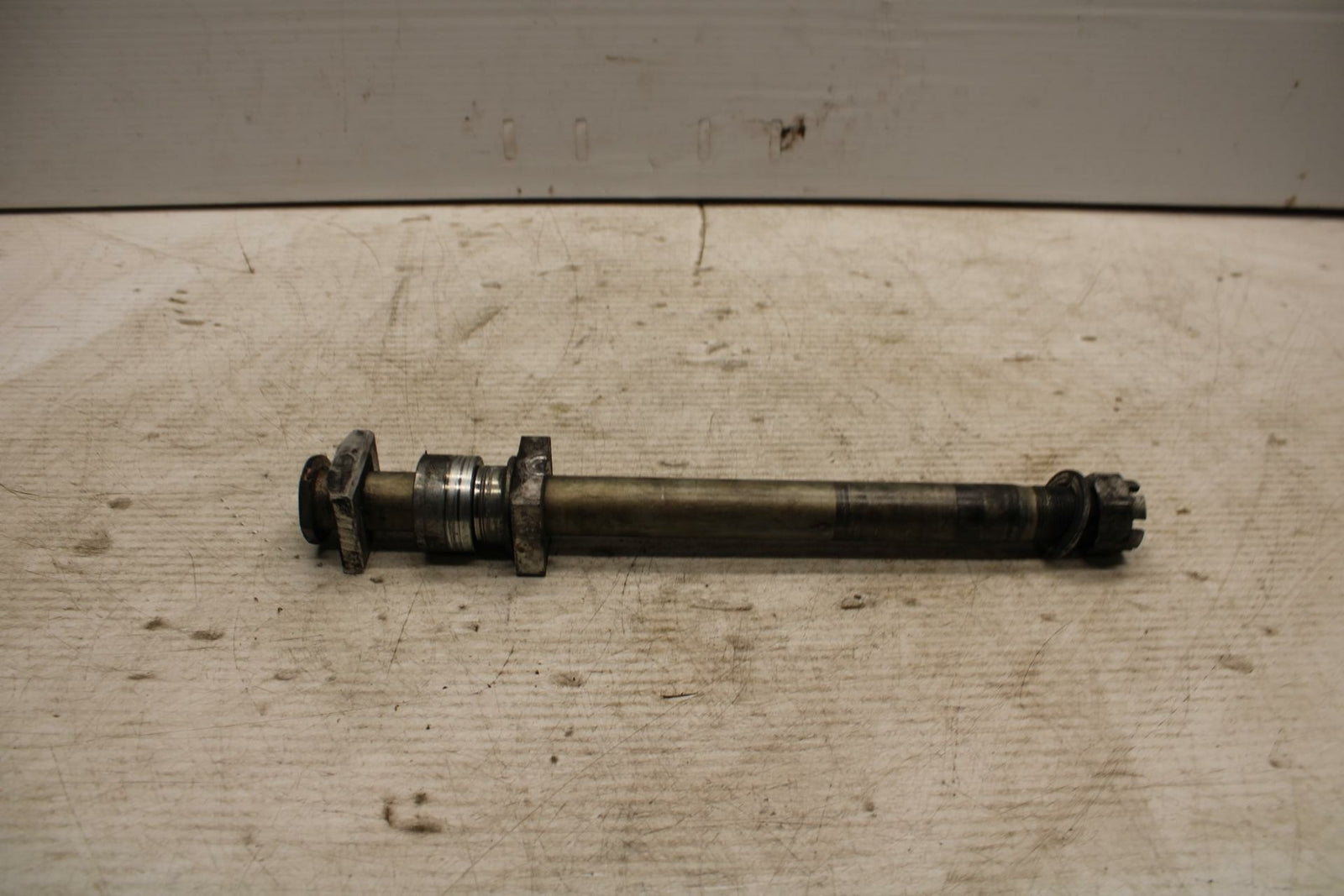 13-18 KAWASAKI NINJA ZX6R REAR AXLE BACK WHEEL RIM PIVOT BOLT AXEL BB304