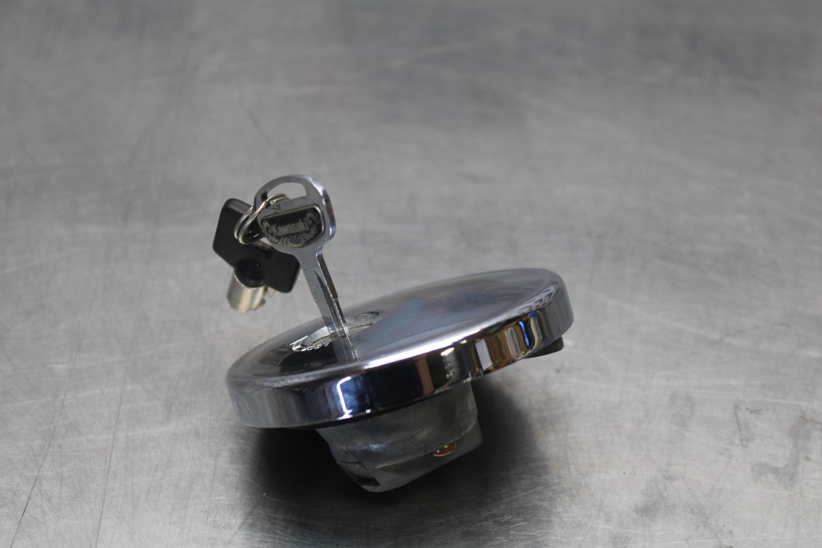 03-08 KAWASAKI VULCAN 1600 IGNITION LOCK KEY SET W/ GAS CAP BB196