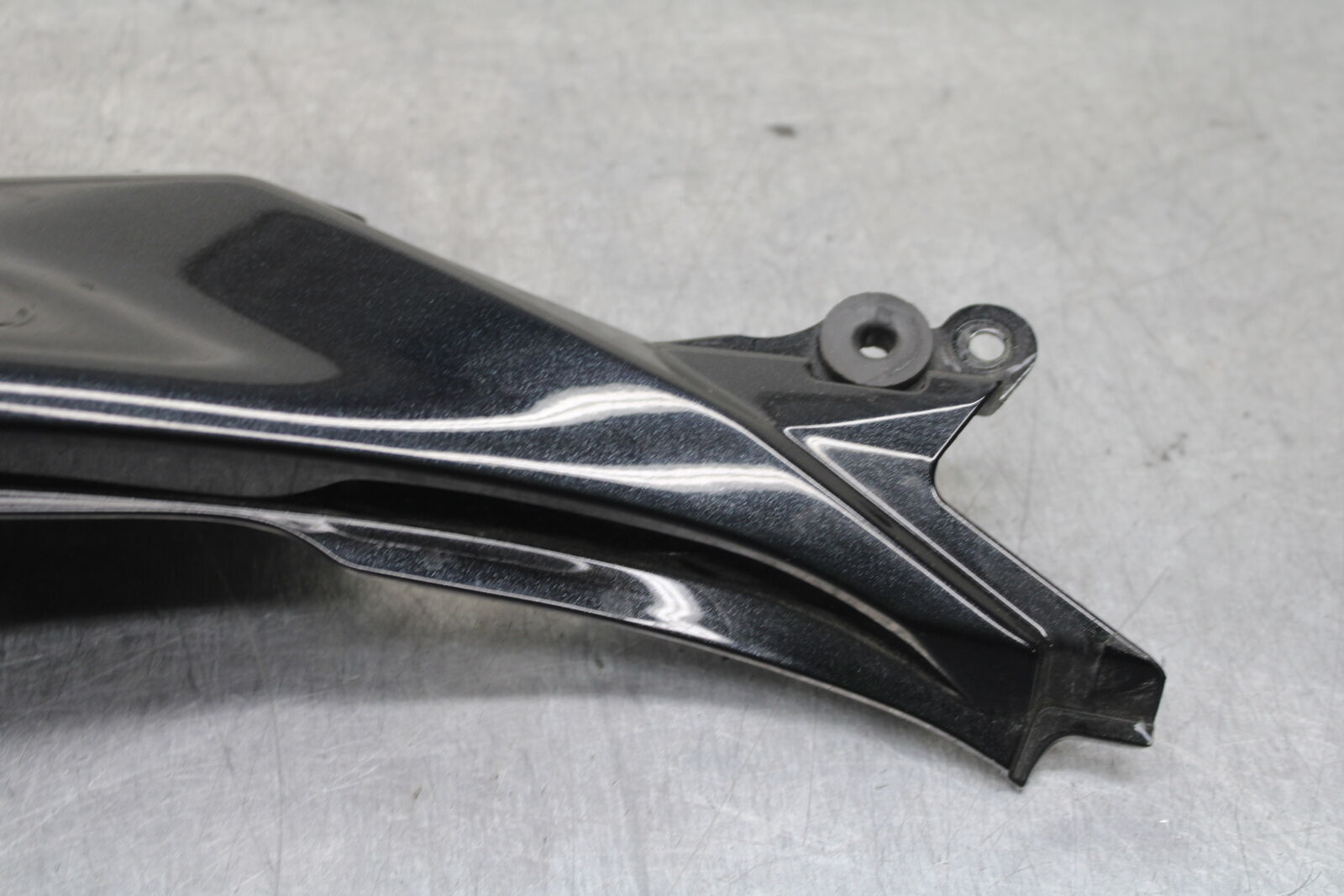 19-22 KAWASAKI Z400 LEFT REAR BACK TAIL FAIRING COWL SHROUD BB738