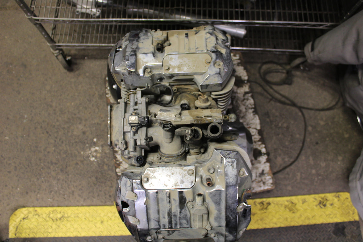 02-04 HONDA VTX1800S ENGINE MOTOR BB712