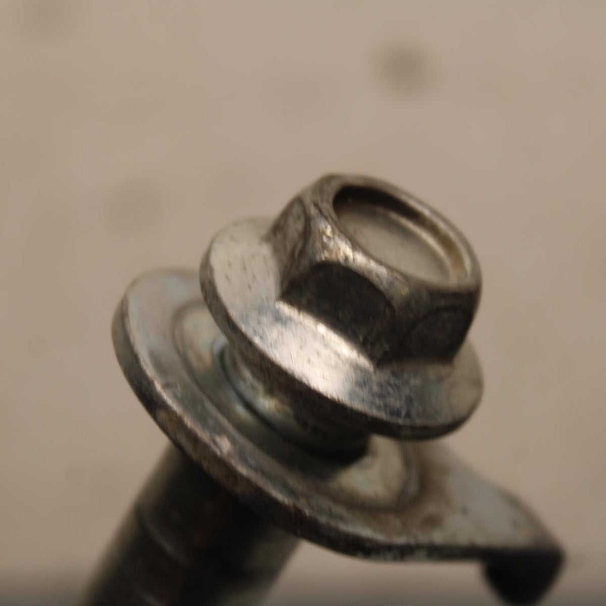 15-18 HONDA CB300FA REAR AXLE BACK WHEEL RIM PIVOT BOLT AXEL BB646