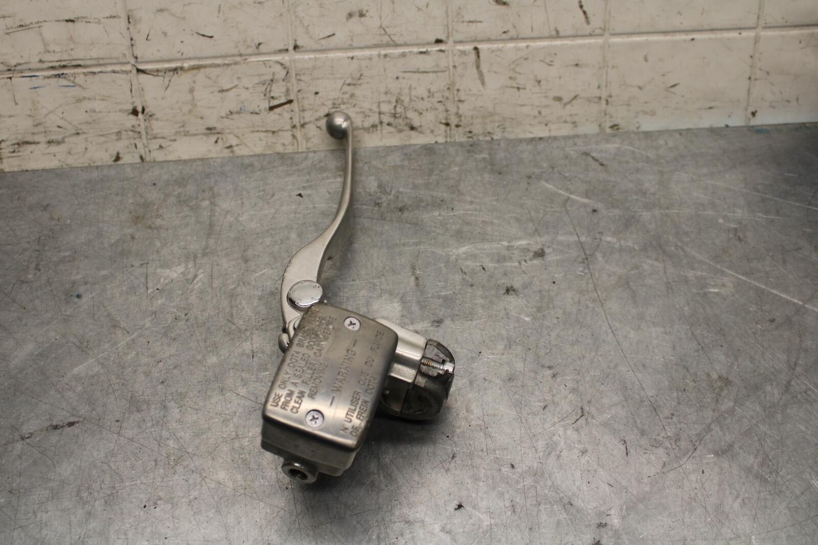 2005 Kawasaki Vulcan 1600 VN1600D Nomad FRONT BRAKE MASTER CYLINDER BB556