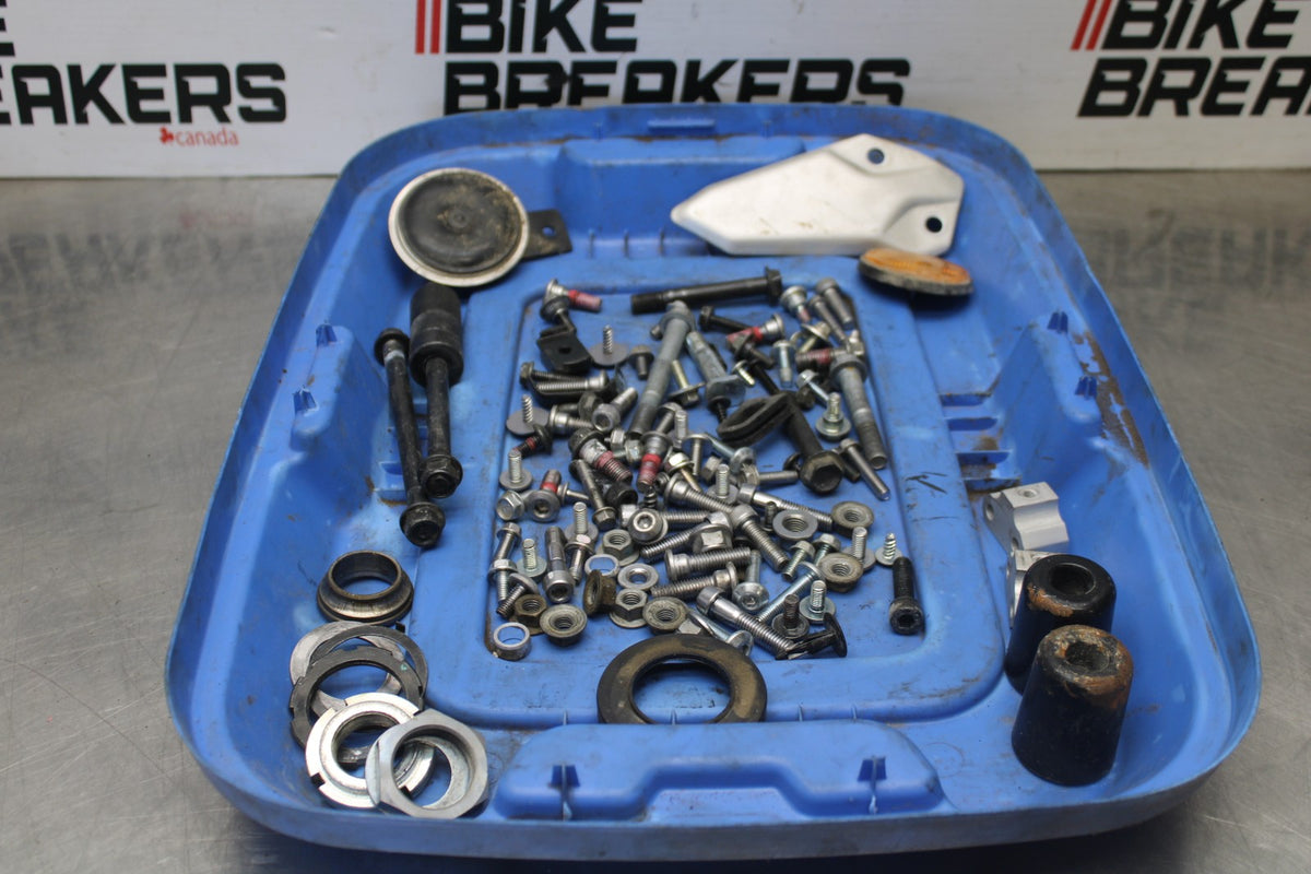 23-26 KAWASAKI NINJA ZX4RR MOUNTING BOLTS HARDWARE SCREWS BB898