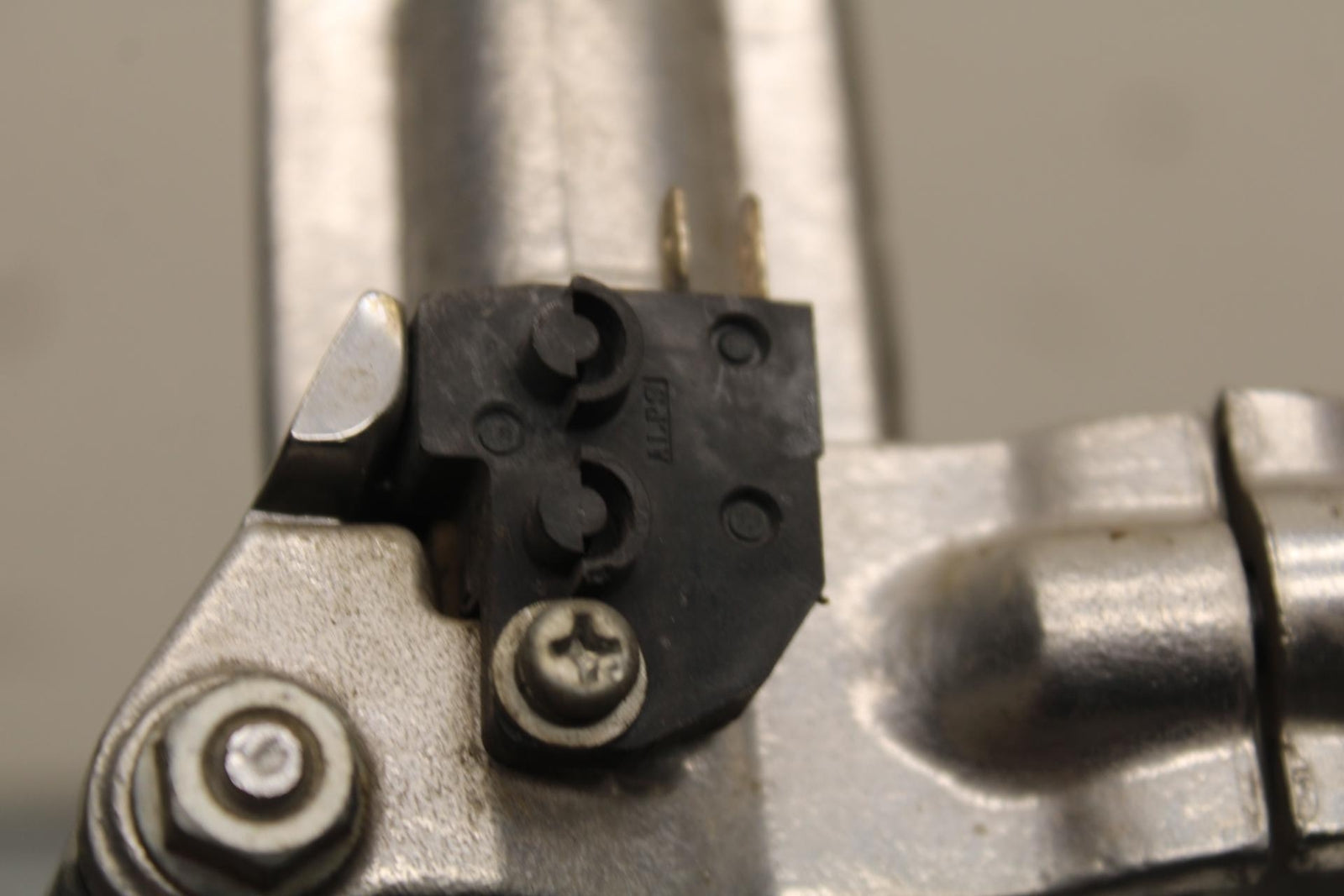 03-08 KAWASAKI VULCAN 1600 FRONT BRAKE MASTER CYLINDER BB616