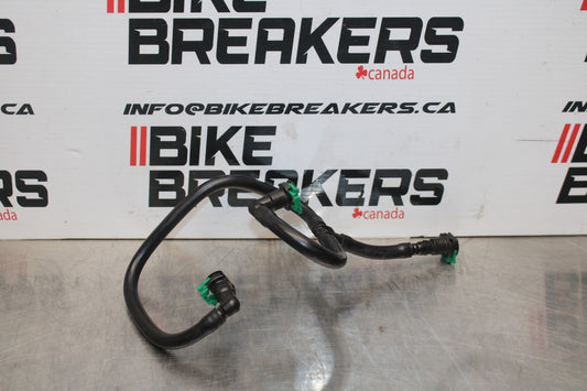 24-25 SUZUKI GSXR1000 FUEL HOSE GAS LINE TUBE PIPE BB767