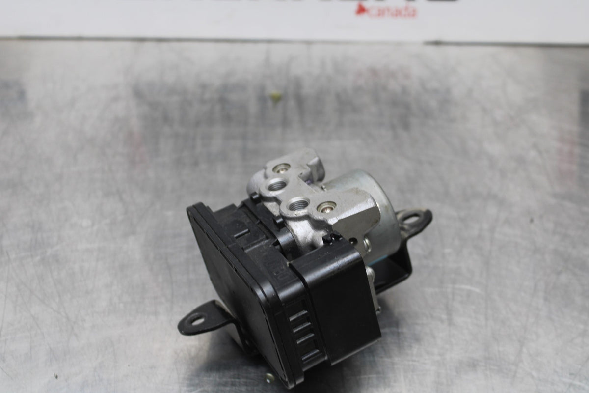 13-17 KAWASAKI NINJA 300 EX300 ABS ABS PUMP UNIT MODULE BB187