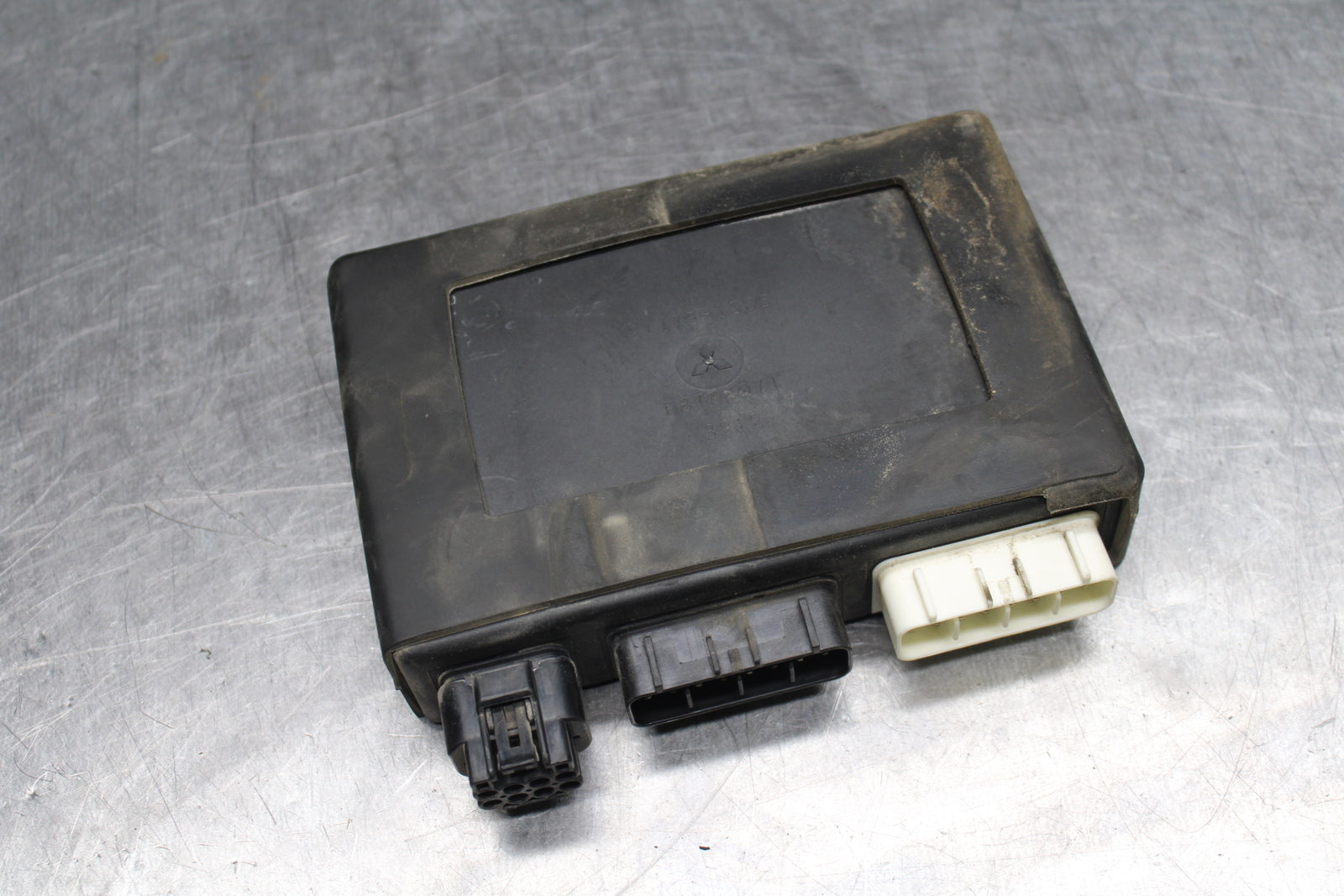 04 KAWASAKI VULCAN 1500 ECU COMPUTER CONTROLLER UNIT ECM CDI BB762