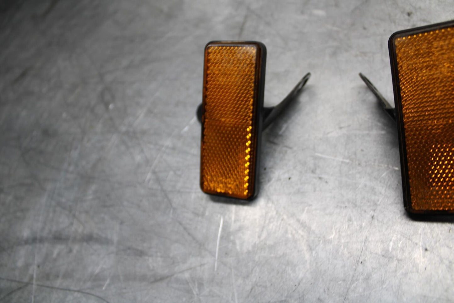 08-16 YAMAHA YZF R6 FRONT REFLECTORS REFLECTOR SET PAIR 11H-85110-01-00 BB451
