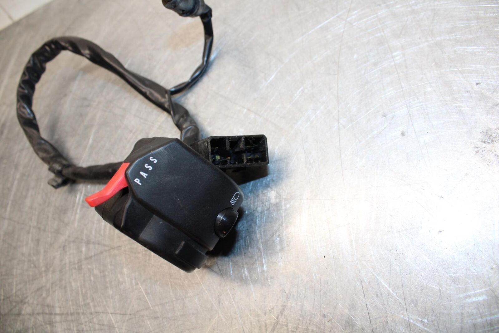 06-07 TRIUMPH DAYTONA 675 DAYTONA 675 LEFT CLIP ON HANDLE SIGNALS SWITCH BB441