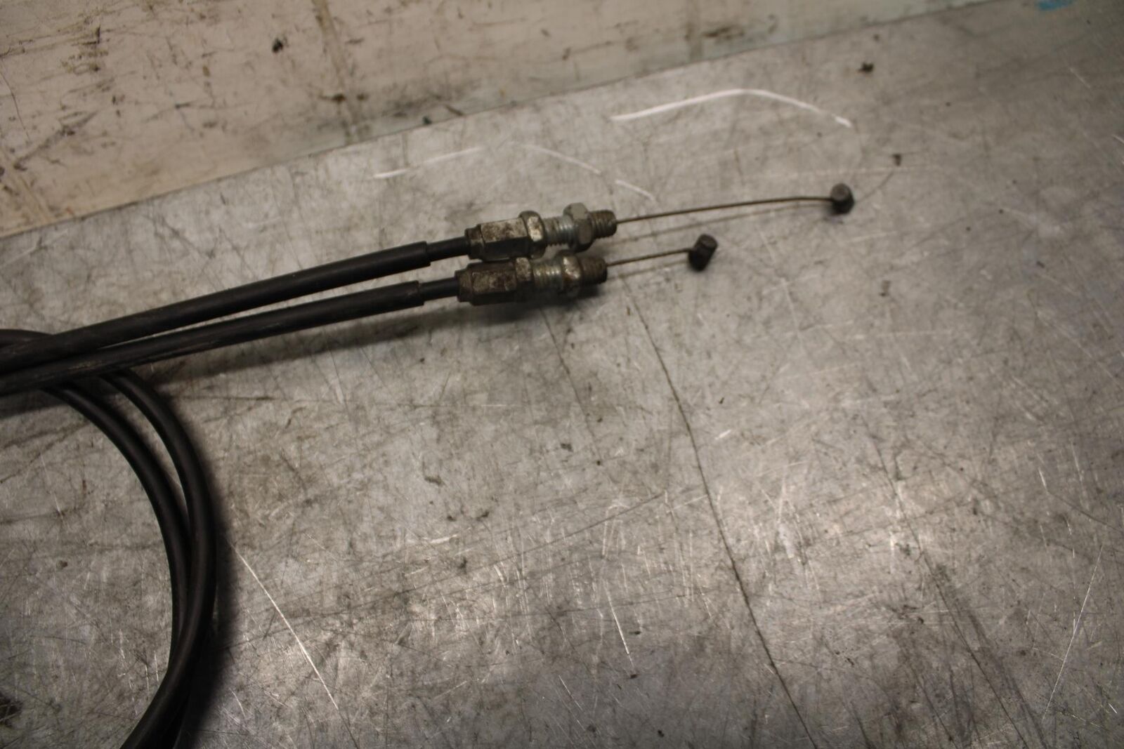 2007 Suzuki GSXR600 THROTTLE CABLES LINES 58300-01H00 58300-01H10 BB540