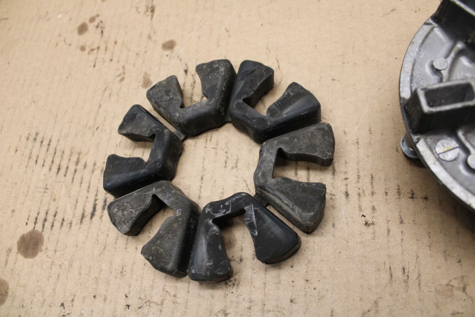 15 KAWASAKI NINJA 300 EX300 ABS REAR HUB SHOCK DAMPERS CUSH ABSORBERS BB395