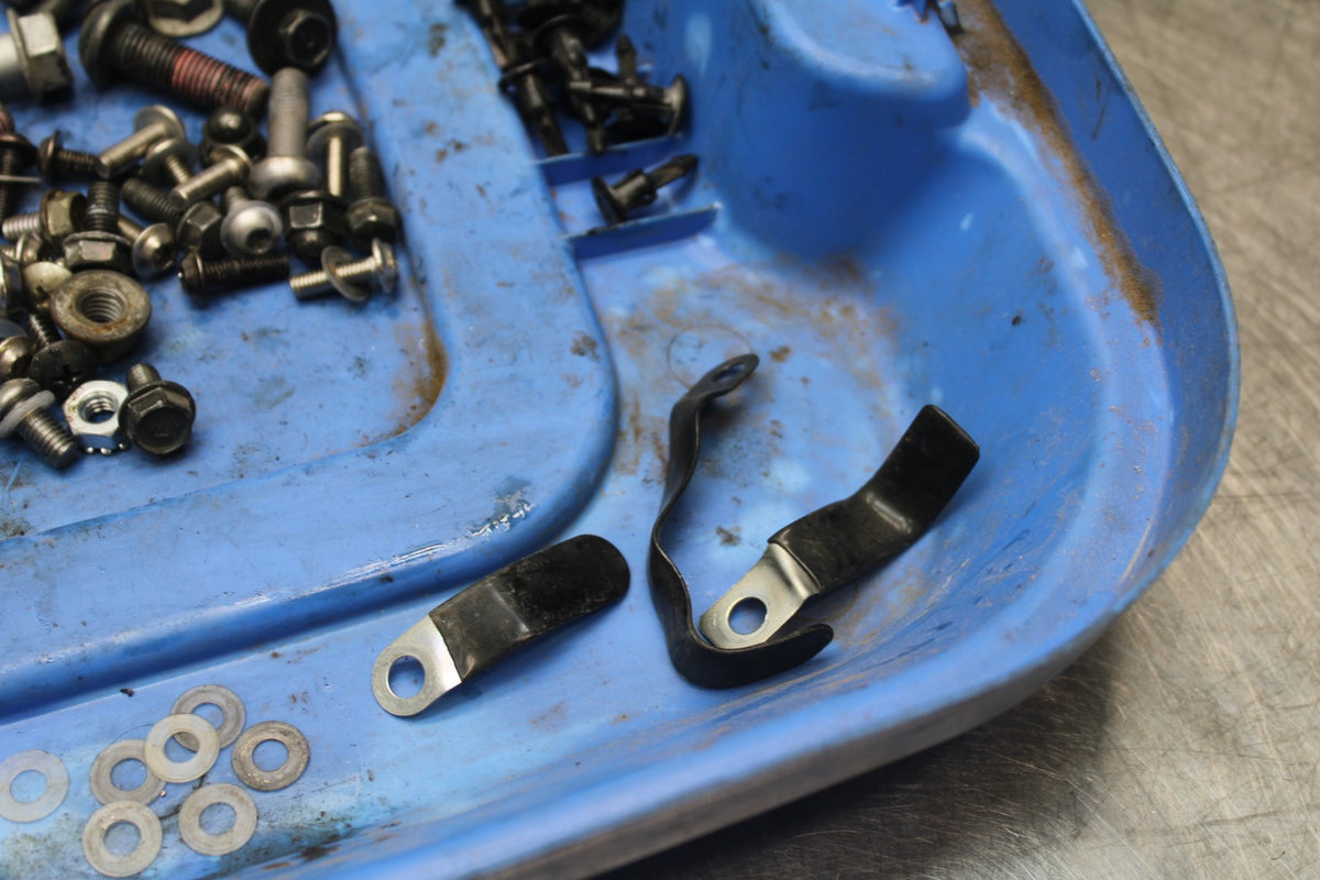 08 KAWASAKI NINJA ZX10R MOUNTING BOLTS HARDWARE SCREWS BB902