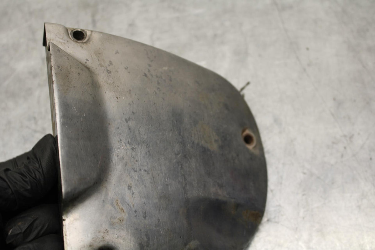 75 SUZUKI GT 550 ENGINE SPROCKET COVER BB67