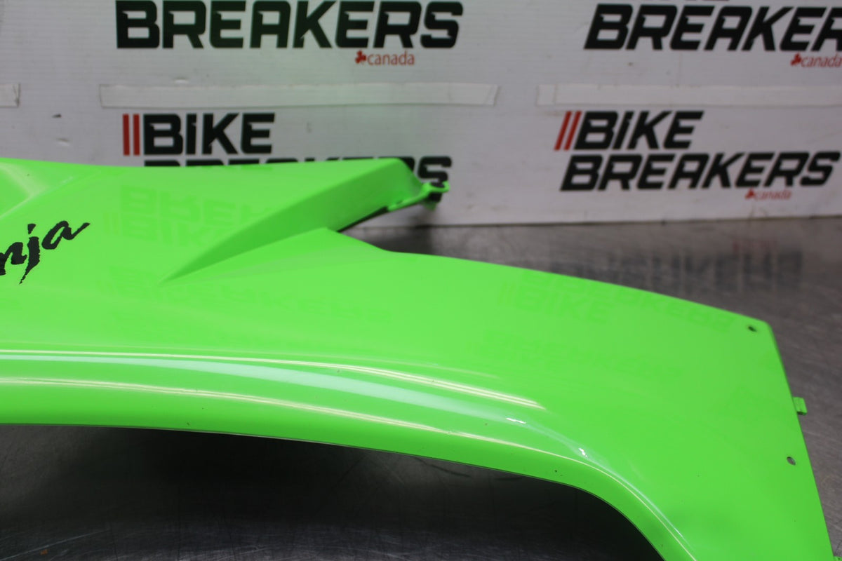 08 KAWASAKI NINJA ZX10R OEM LEFT MID UPPER SIDE FAIRING COWL PLASTIC BB902
