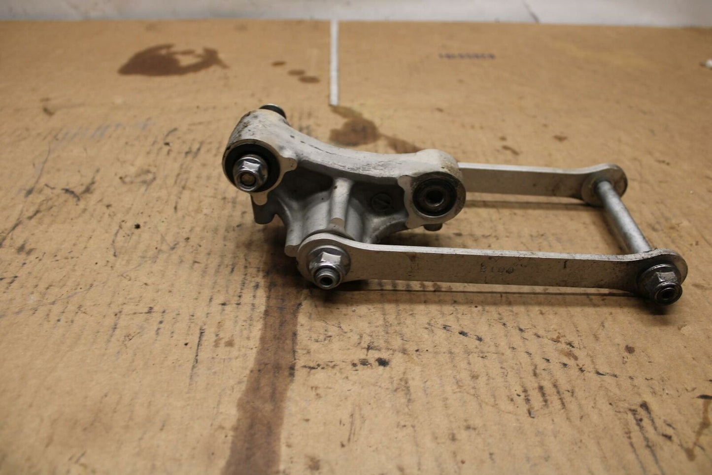 09-12 KAWASAKI NINJA ZX6R REAR DOGBONE SHOCK LINKAGE LINK BB383