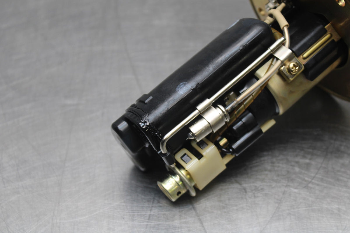 03 SUZUKI SV650 FUEL PUMP GAS PETROL SENDER UNIT BB846