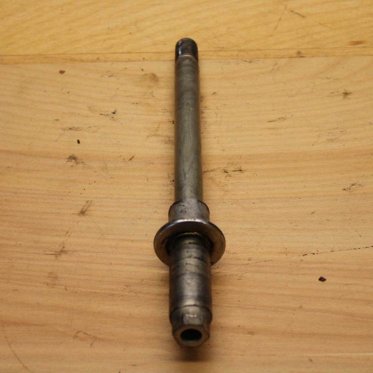 97-04 SUZUKI MARAUDER 800 FRONT WHEEL RIM AXLE PIVOT BOLT BB312