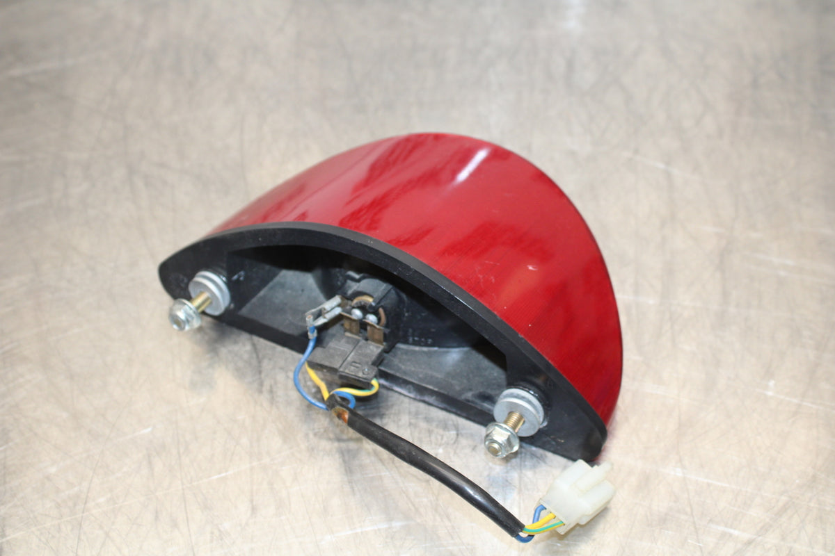08 MOTO GUZZI BREVA 750 REAR TAIL TAILLIGHT BACK BRAKE LIGHT BB154